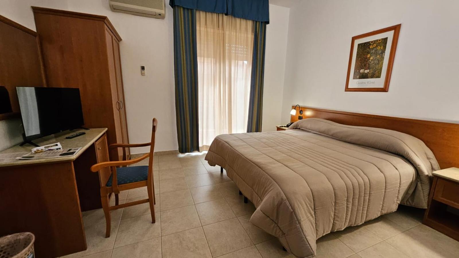פיאצה ארמרינה Gh Hotel מראה חיצוני תמונה