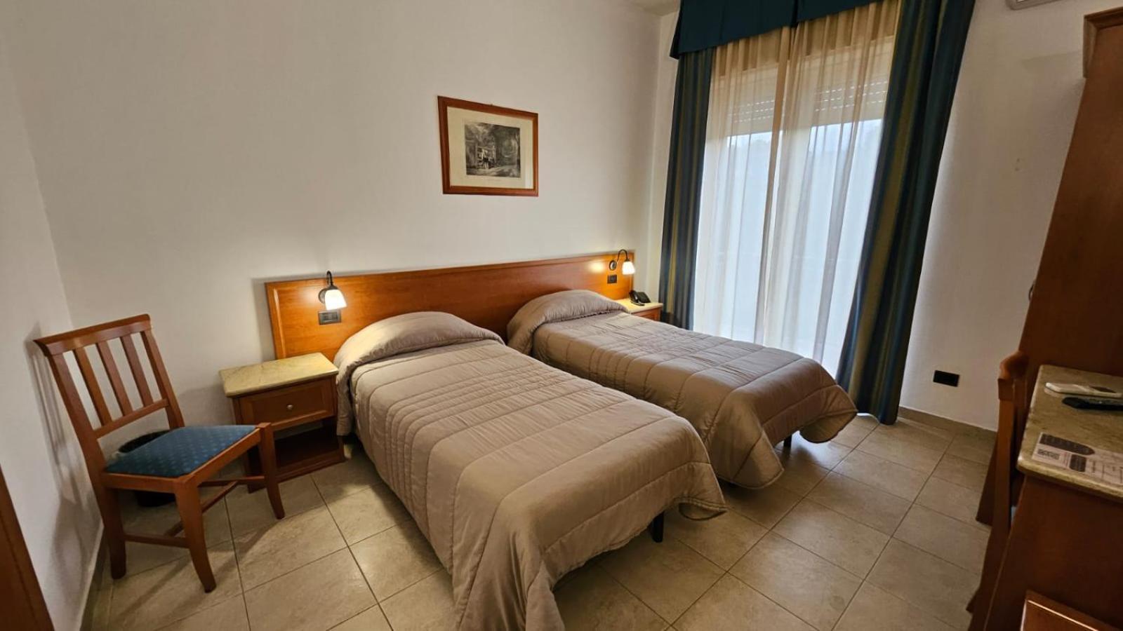 פיאצה ארמרינה Gh Hotel מראה חיצוני תמונה