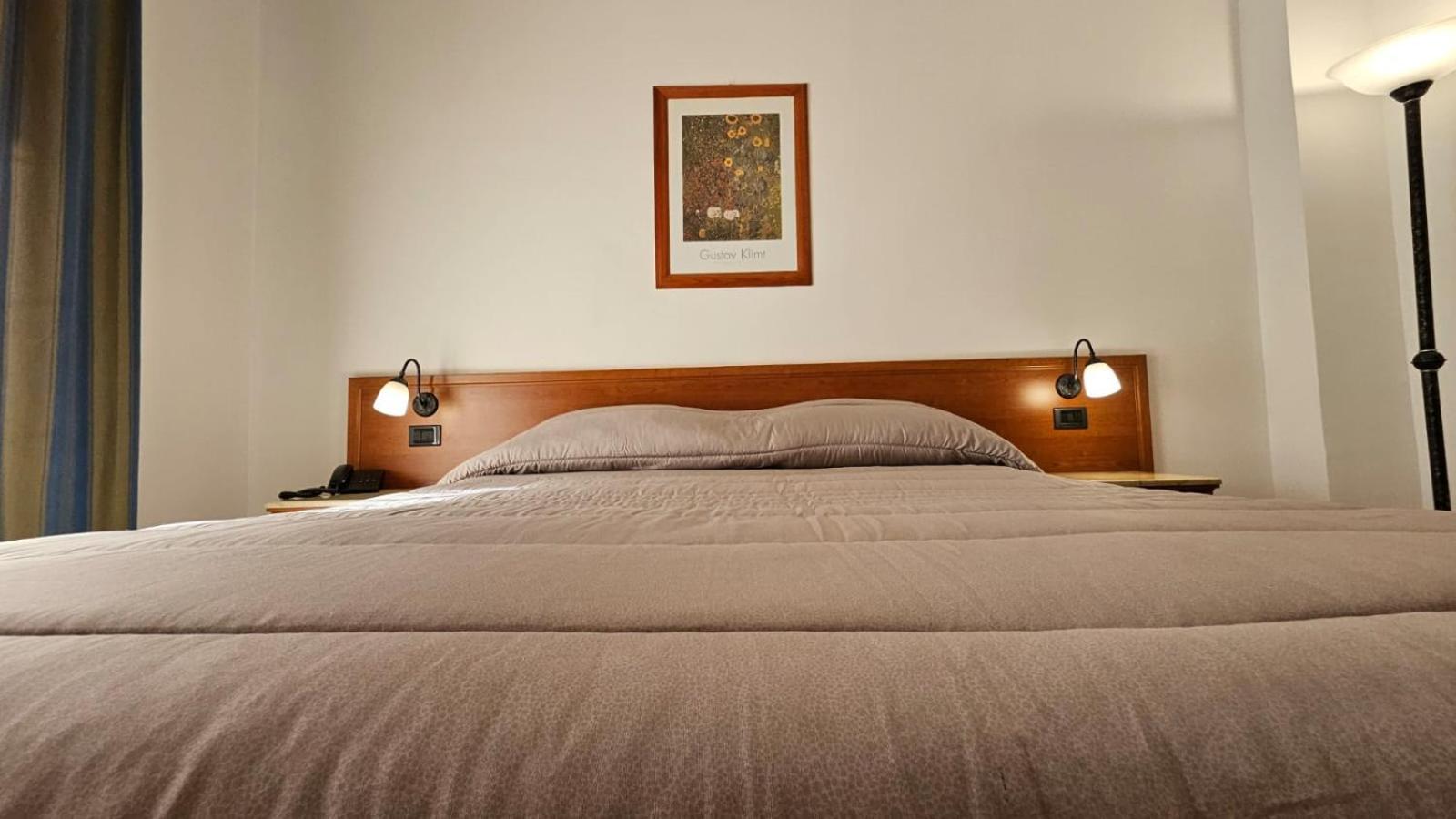פיאצה ארמרינה Gh Hotel מראה חיצוני תמונה
