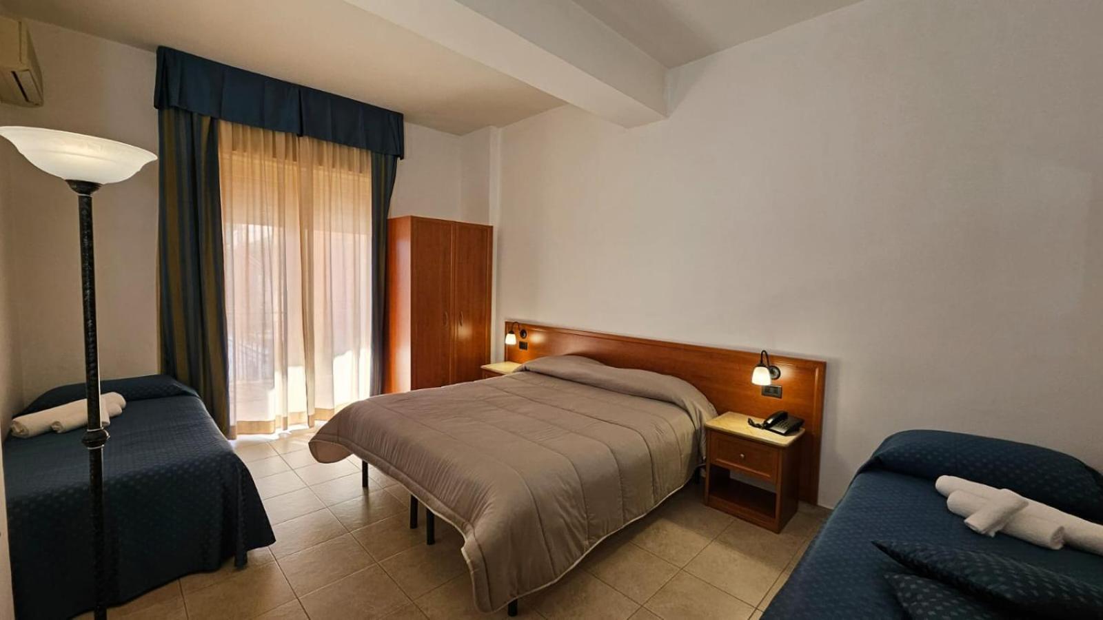פיאצה ארמרינה Gh Hotel מראה חיצוני תמונה