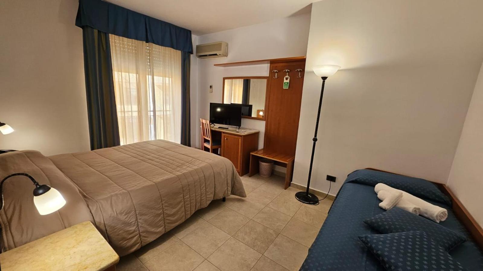 פיאצה ארמרינה Gh Hotel מראה חיצוני תמונה